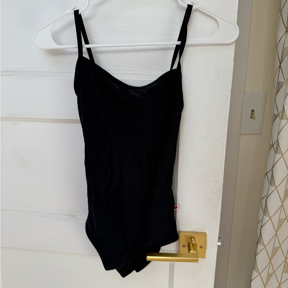 Yumiko Fiona in black nylon.